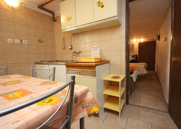 With A Parking Space - 7984 Appartement Cres