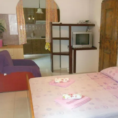 With A Parking Space - 7984 Appartement *
